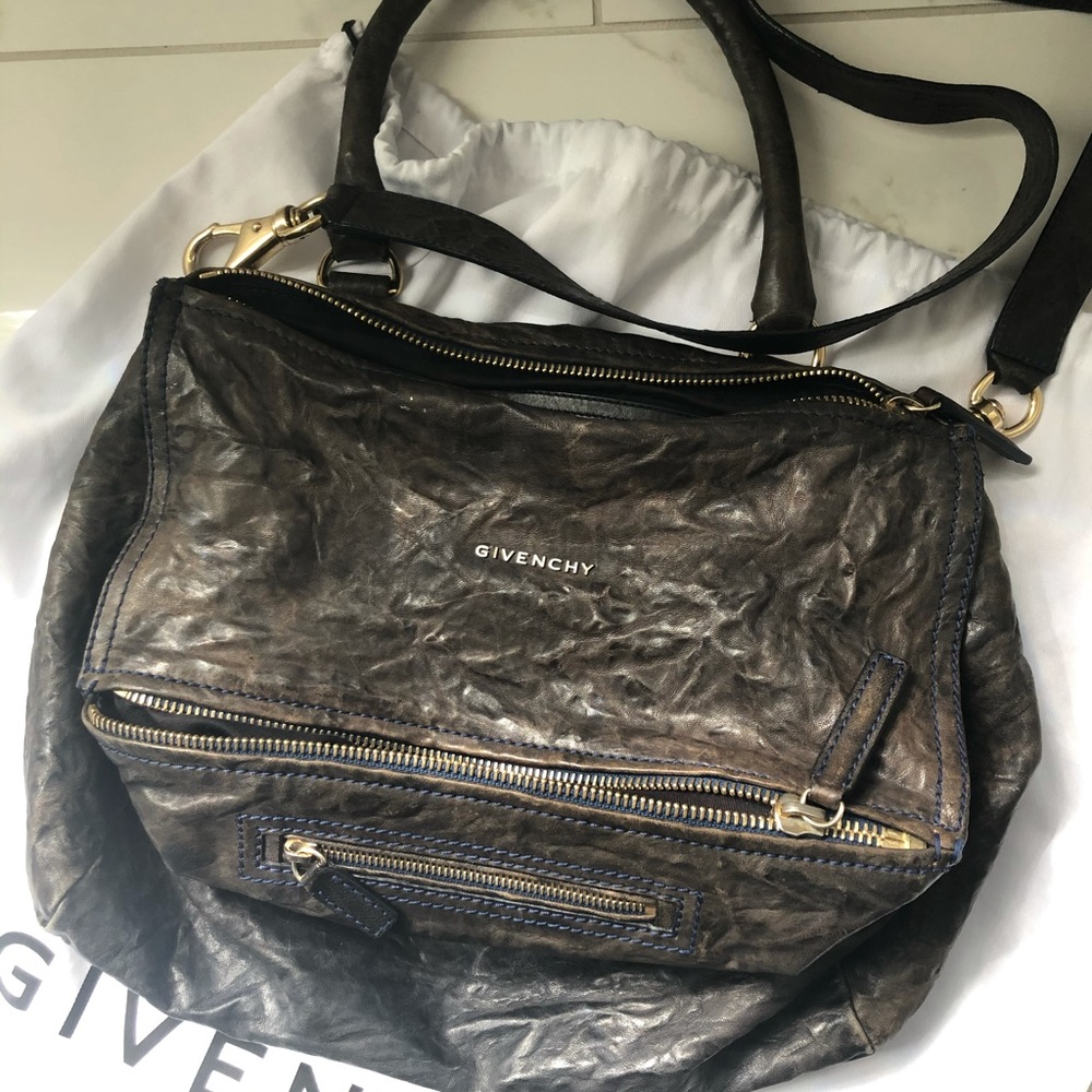 Givenchy blue medium Pandora purse bag 100% Auth